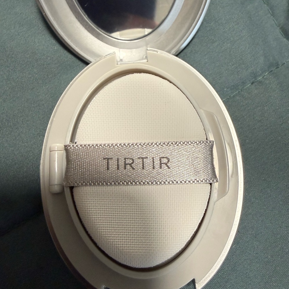 TIRTIR Silver Compact - Picture 3 of 3